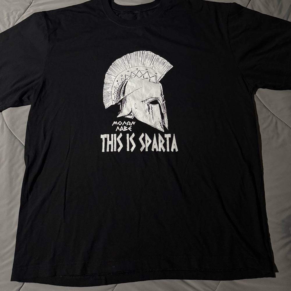 T-Shirt “This is Sparta” - NWOT.